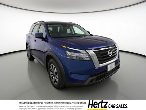 Used 2025 Nissan Pathfinder SV AWD/4WD image 1