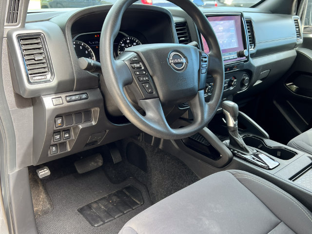 Used 2023 Nissan Frontier SV w/ Midnight Edition Package AWD/4WD image 18