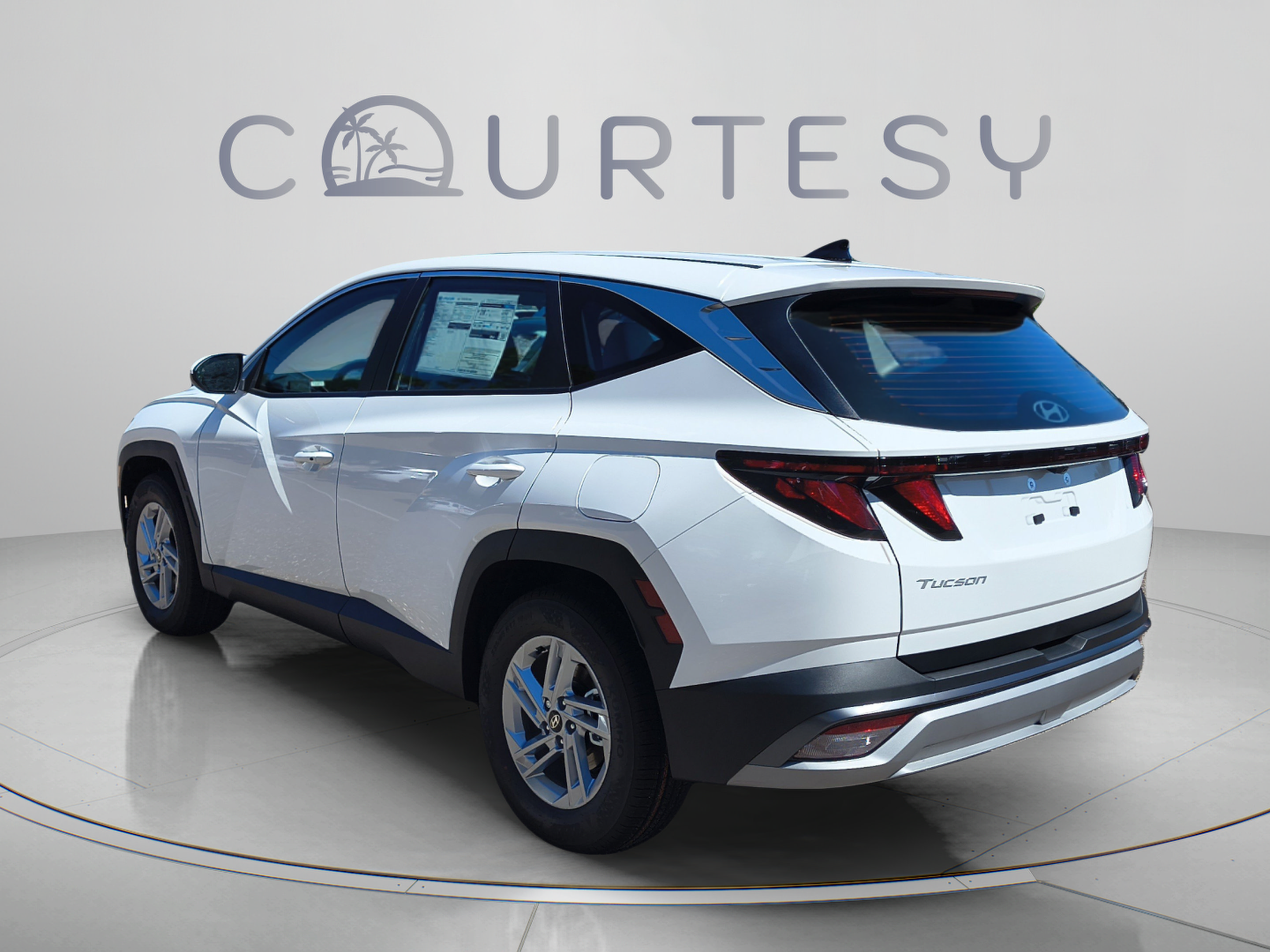 New 2026 Hyundai Tucson SE FWD image 3