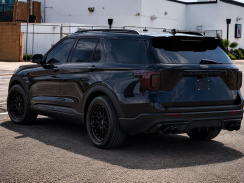 Used 2020 Ford Explorer ST w/ Premium Technology Package AWD/4WD image 6