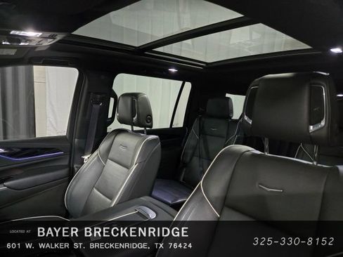 Used 2023 Cadillac Escalade ESV Sport AWD/4WD image 16