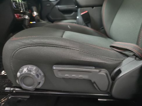 Used 2021 Jeep Wrangler Unlimited Rubicon image 28