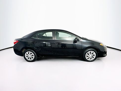 Used 2017 Toyota Corolla LE image 10