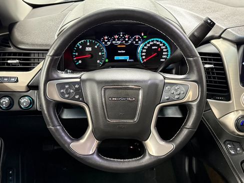 Used 2018 GMC Yukon Denali w/ Denali Ultimate Package AWD/4WD image 19