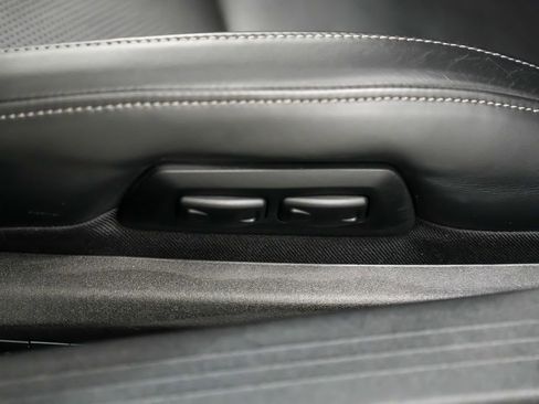 Used 2018 Mercedes-Benz AMG GT Roadster image 20
