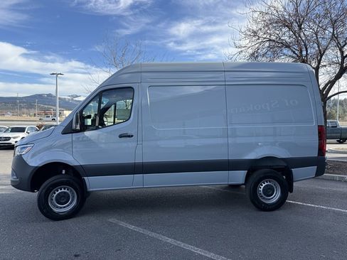 New 2025 Mercedes-Benz Sprinter 2500 image 2