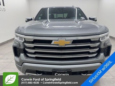 Used 2024 Chevrolet Silverado 1500 High Country w/ High Country Premium Package image 8
