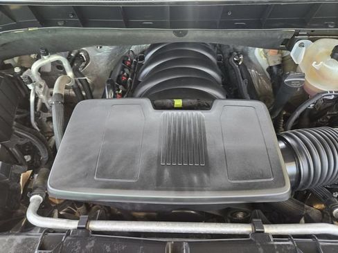 Used 2025 Chevrolet Silverado 1500 LT AWD/4WD image 30