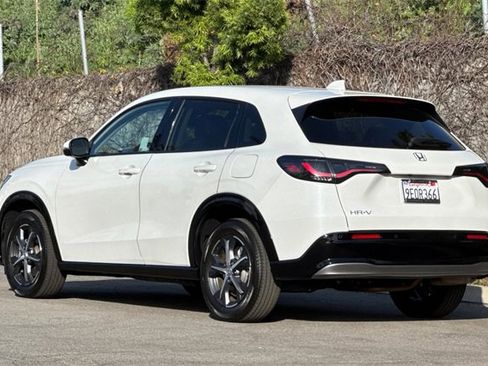 Certified 2023 Honda HR-V EX-L image 6