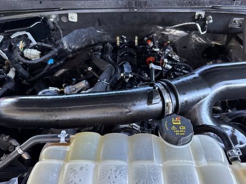 Used 2023 Ford Expedition Limited AWD/4WD image 57