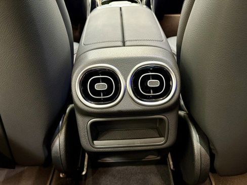 New 2026 Mercedes-Benz GLC 300 image 15