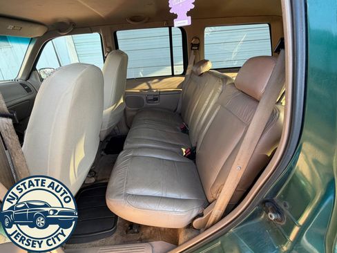 Used 2001 Ford Explorer XLT image 5