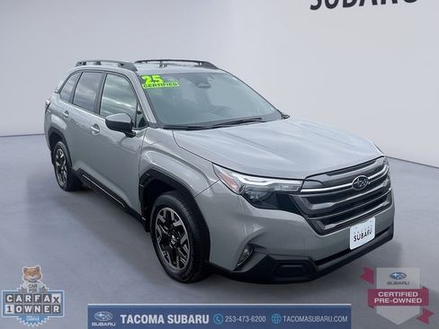 Certified 2025 Subaru Forester Premium image 7