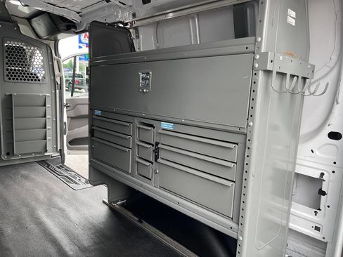 Used 2022 Ford Transit 150 Low Roof RWD image 32