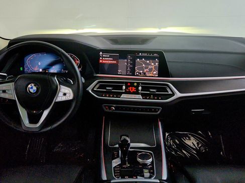 Used 2022 BMW X7 xDrive40i w/ Premium Package AWD/4WD image 23