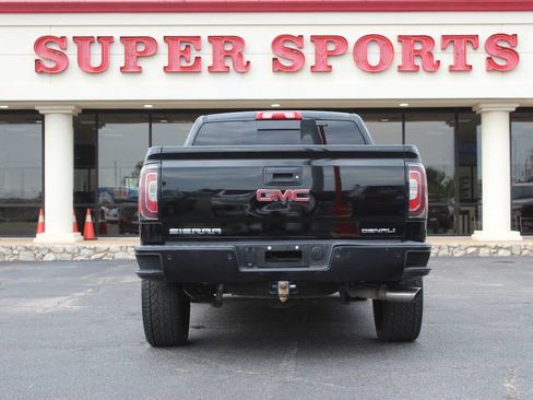Used 2018 GMC Sierra 1500 Denali w/ Denali Ultimate Package image 5