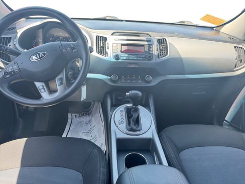 Used 2016 Kia Sportage LX FWD image 12