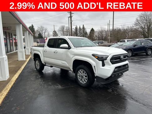 Used 2026 Toyota Tacoma SR5 RWD image 3