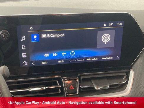 Used 2025 Chevrolet TrailBlazer LT image 3