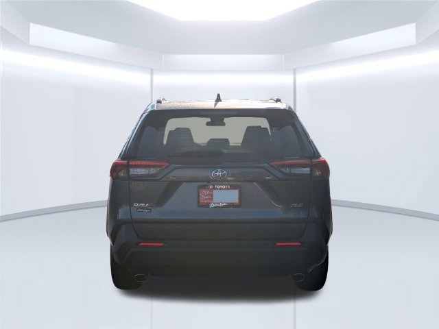 Certified 2022 Toyota RAV4 XLE FWD image 6