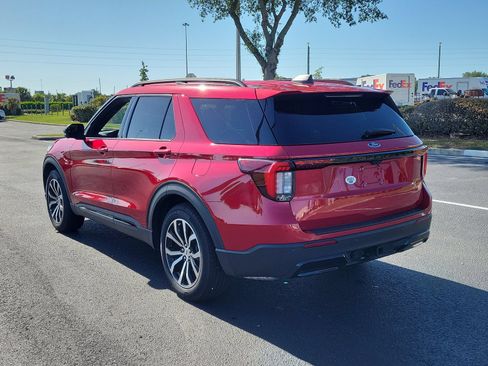 Certified 2025 Ford Explorer ST-Line w/ Premium Package RWD image 3