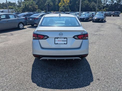 New 2025 Nissan Versa SR w/ Trunk Package image 4