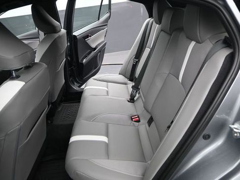 Used 2026 Toyota Camry SE image 12