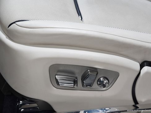 Used 2016 Rolls-Royce Dawn image 33