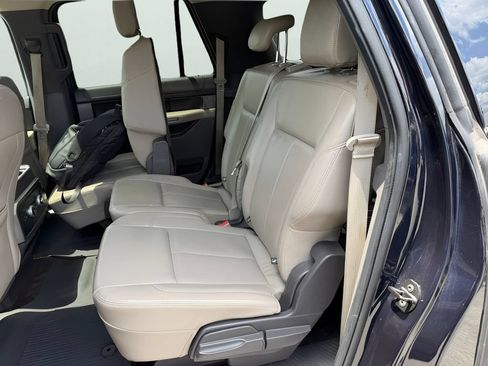 Used 2021 Ford Expedition Max XLT AWD/4WD image 12
