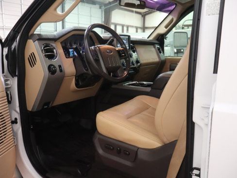Used 2016 Ford F350 Lariat w/ Lariat Interior Package AWD/4WD image 31