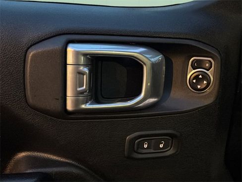 Certified 2021 Jeep Wrangler Unlimited Islander image 16