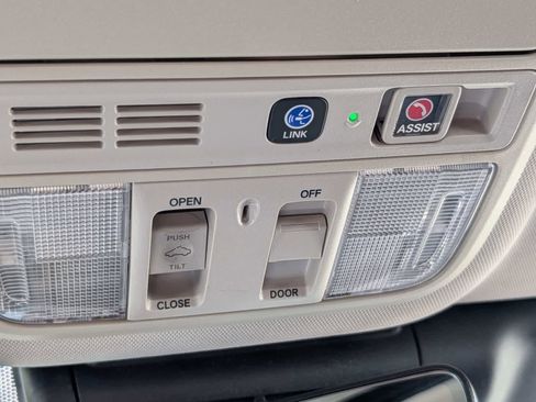 Used 2019 Honda Accord Touring image 31