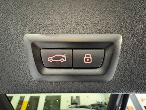 Used 2024 BMW X6 xDrive40i image 44