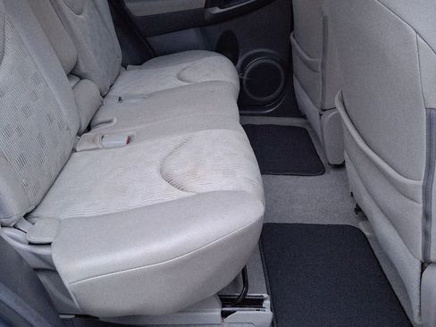 Used 2012 Toyota RAV4 4WD w/ Value Pkg image 11
