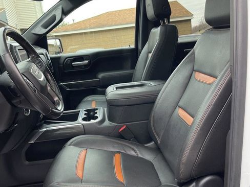 Used 2021 GMC Sierra 1500 AT4 w/ AT4 Preferred Package image 3