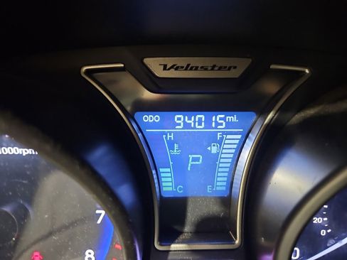 Used 2013 Hyundai Veloster Turbo w/ Ultimate Pkg image 17