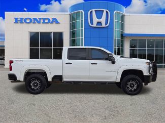 Used 2023 Chevrolet Silverado 2500 Custom w/ Custom Convenience Package video 2