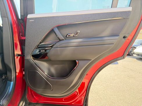 Used 2023 Land Rover Range Rover Sport SE Dynamic image 24