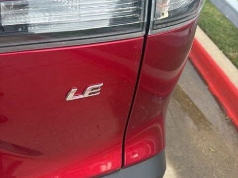 Used 2026 Toyota Corolla Cross LE w/ Moonroof Package image 3