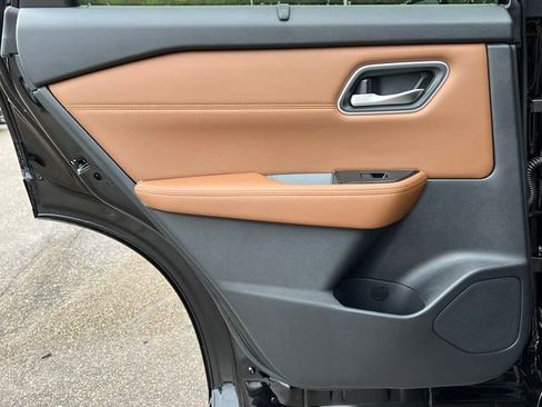 New 2026 Nissan Rogue Platinum AWD/4WD image 40