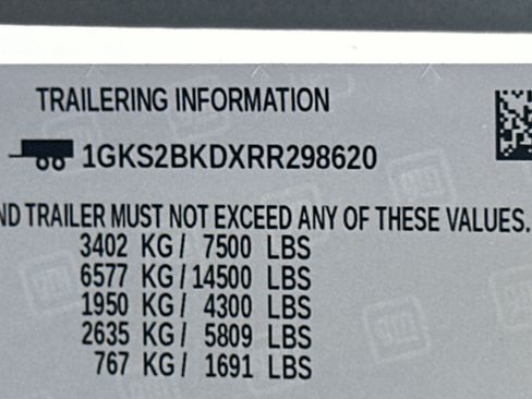 Used 2024 GMC Yukon SLT w/ SLT Luxury Package AWD/4WD image 33