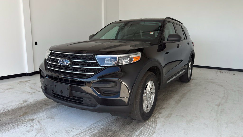 Used 2023 Ford Explorer XLT AWD/4WD image 14