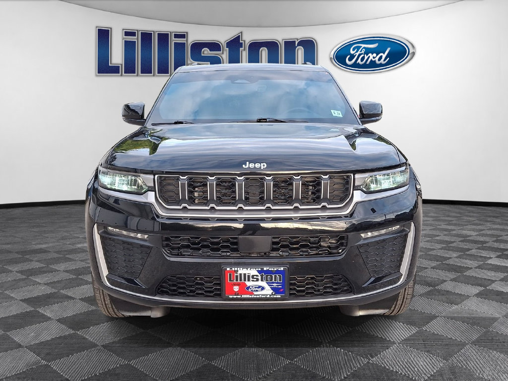 Used 2026 Jeep Grand Cherokee Limited AWD/4WD image 2