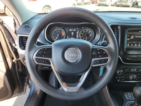 Used 2021 Jeep Cherokee Latitude image 18