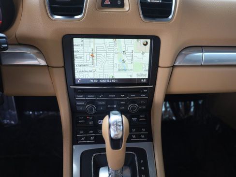 Used 2016 Porsche Cayman RWD image 33