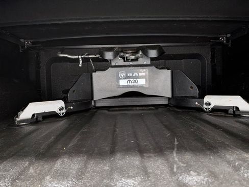 Used 2017 RAM 2500 Laramie w/ Sport Appearance Group AWD/4WD image 12