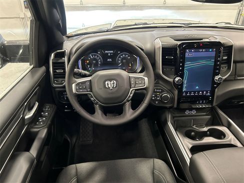 New 2026 RAM 1500 4x4 Crew Cab image 30