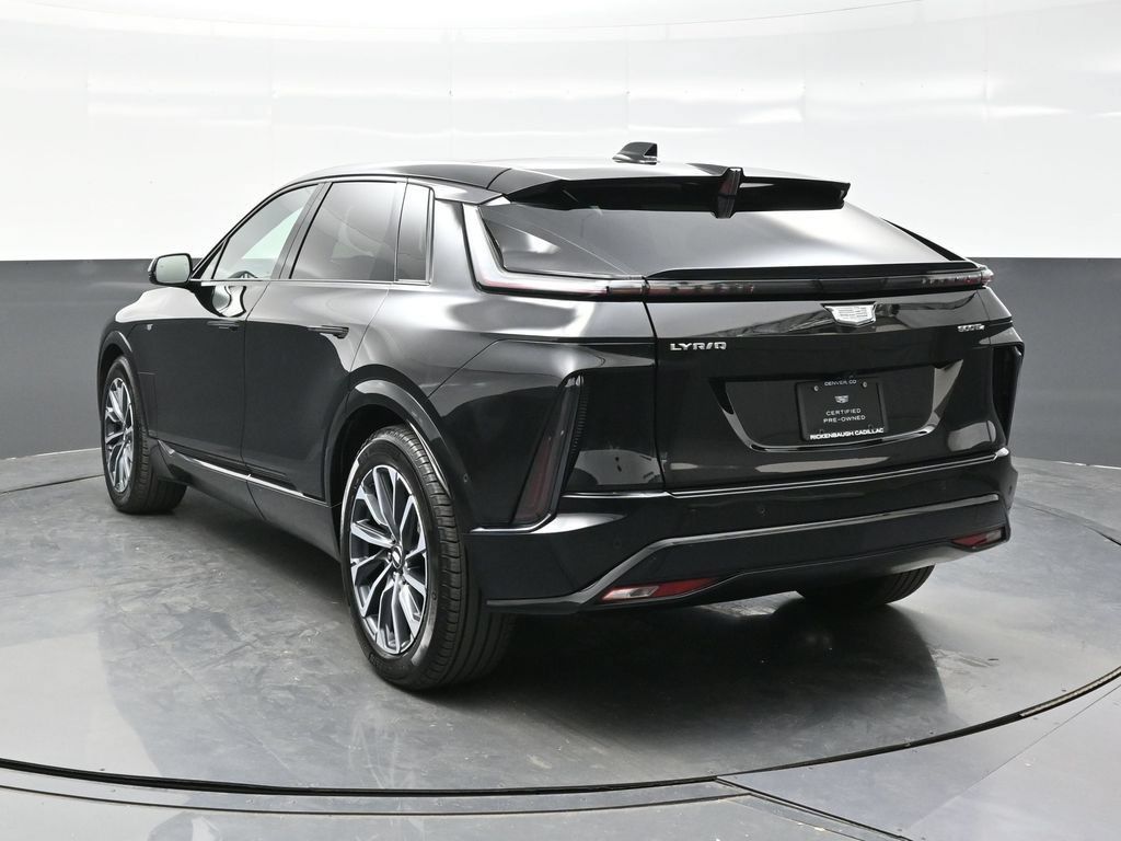 Certified 2025 Cadillac Lyriq Luxury AWD/4WD image 5