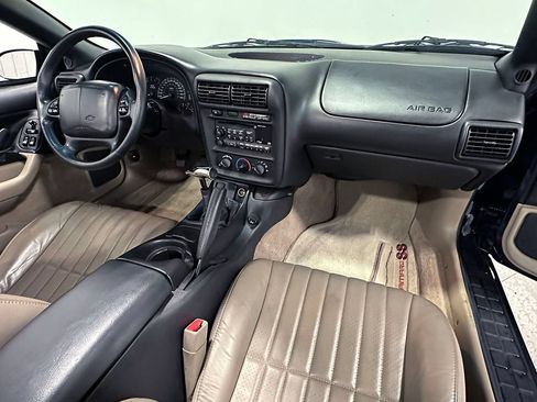 Used 2002 Chevrolet Camaro Z28 w/ SS Performance/Appearance Pkg RWD image 73