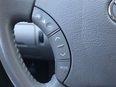 Used 2005 Toyota Camry XLE image 12